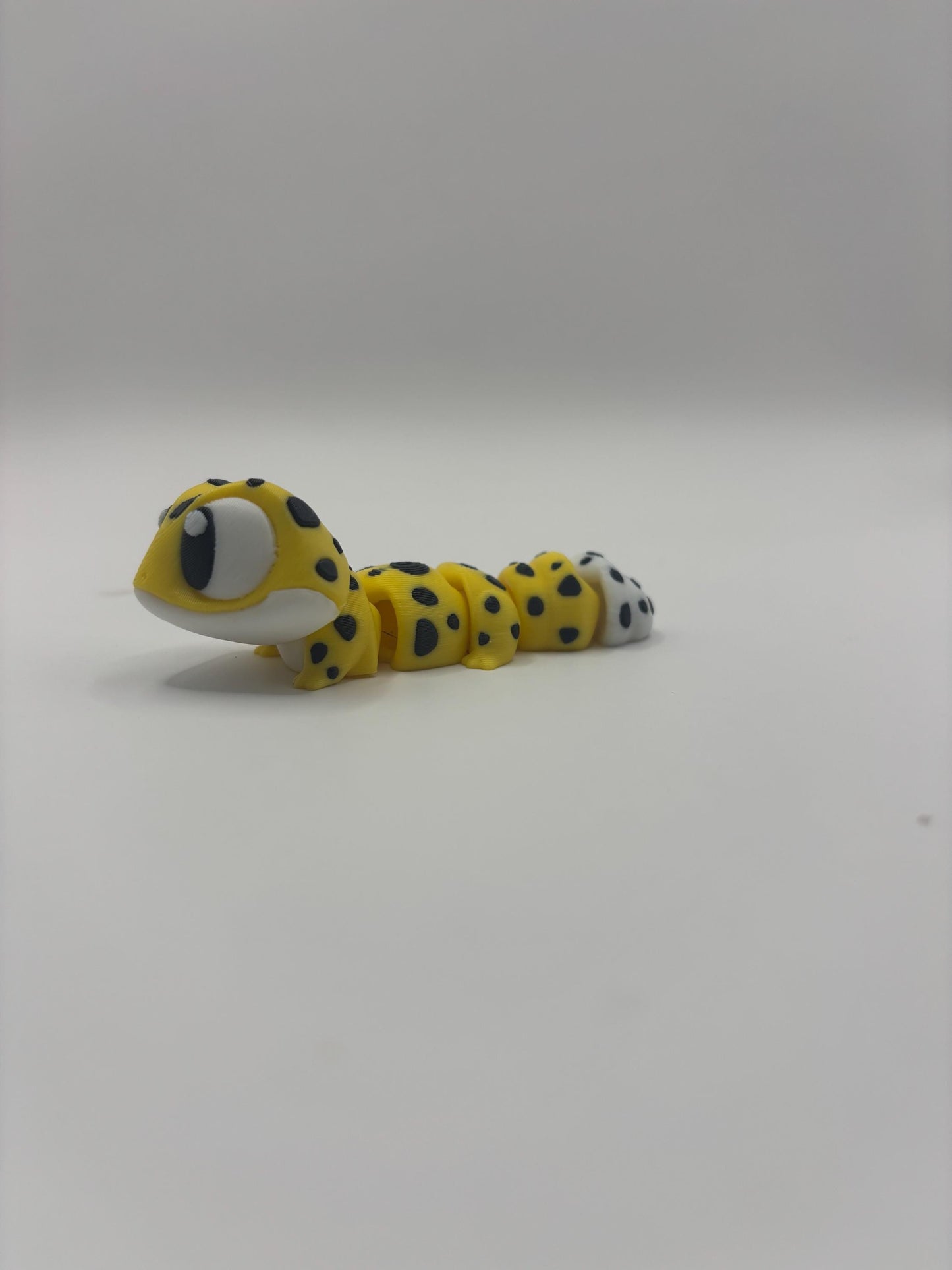 Leo The Flexi Gecko – The Flexible Reptile You’ve Been Looking For!