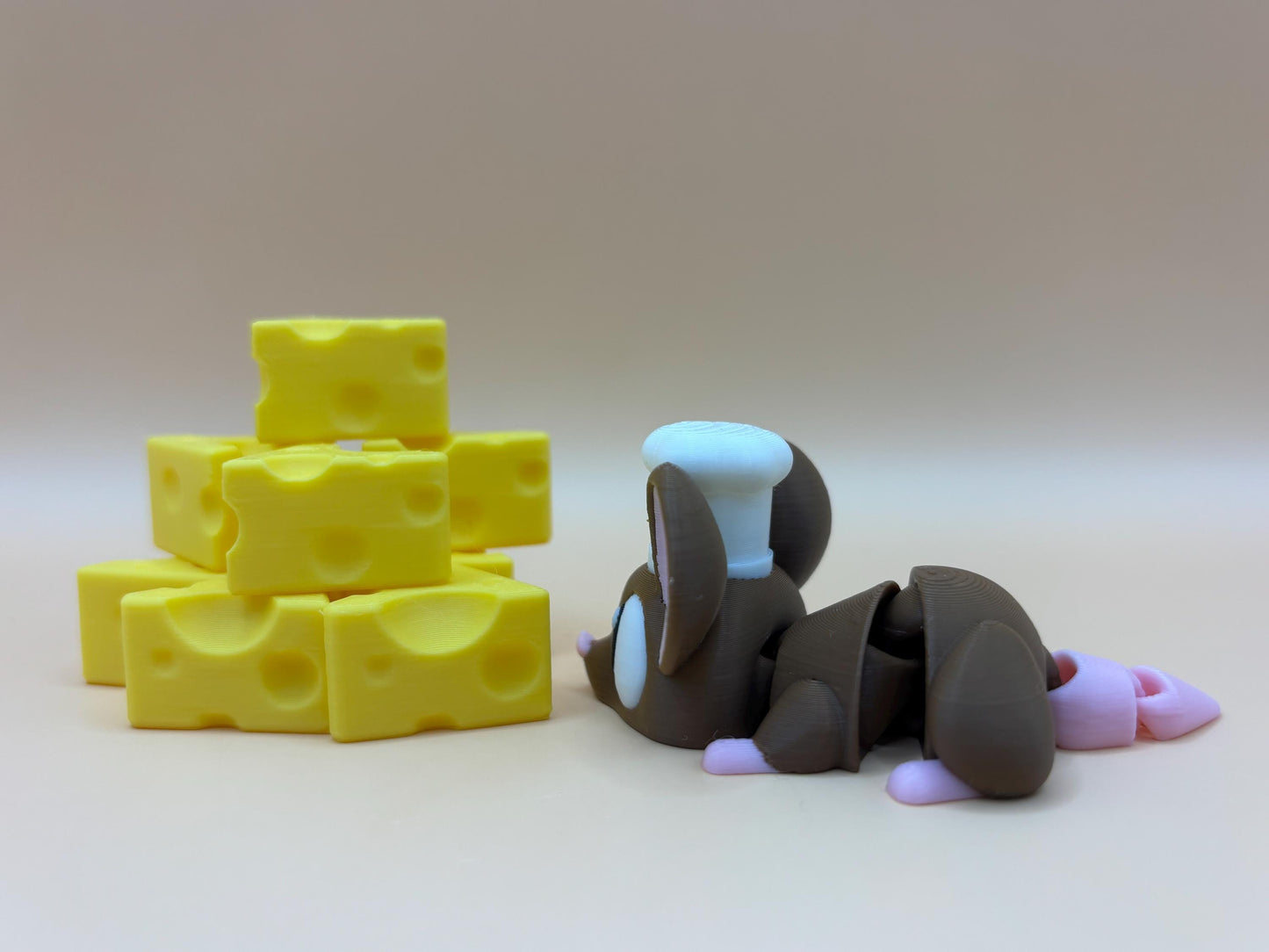 Remy the Articulated Flexi Mouse & His Cheese! – Flexible, Fun, and Ready for Adventure!