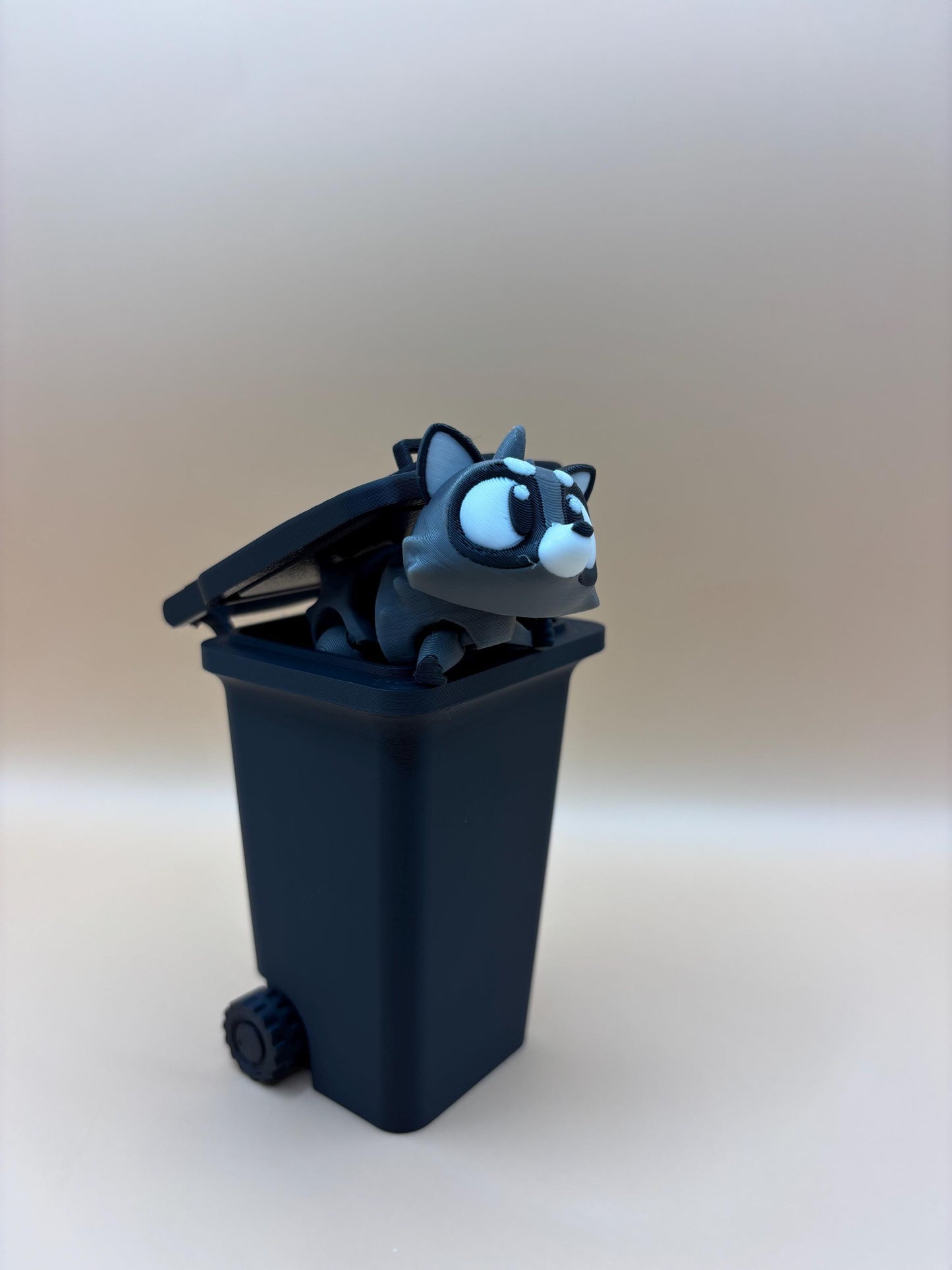 Rocky the Articulated Flexi Raccoon & his Trash Can! – Flexible Fun with a Wheelie Bin!