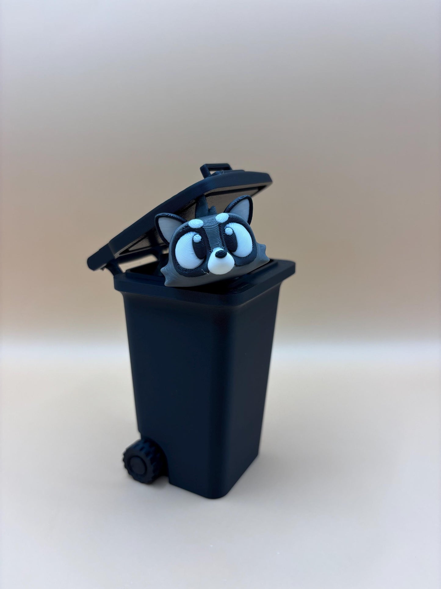 Rocky the Articulated Flexi Raccoon & his Trash Can! – Flexible Fun with a Wheelie Bin!