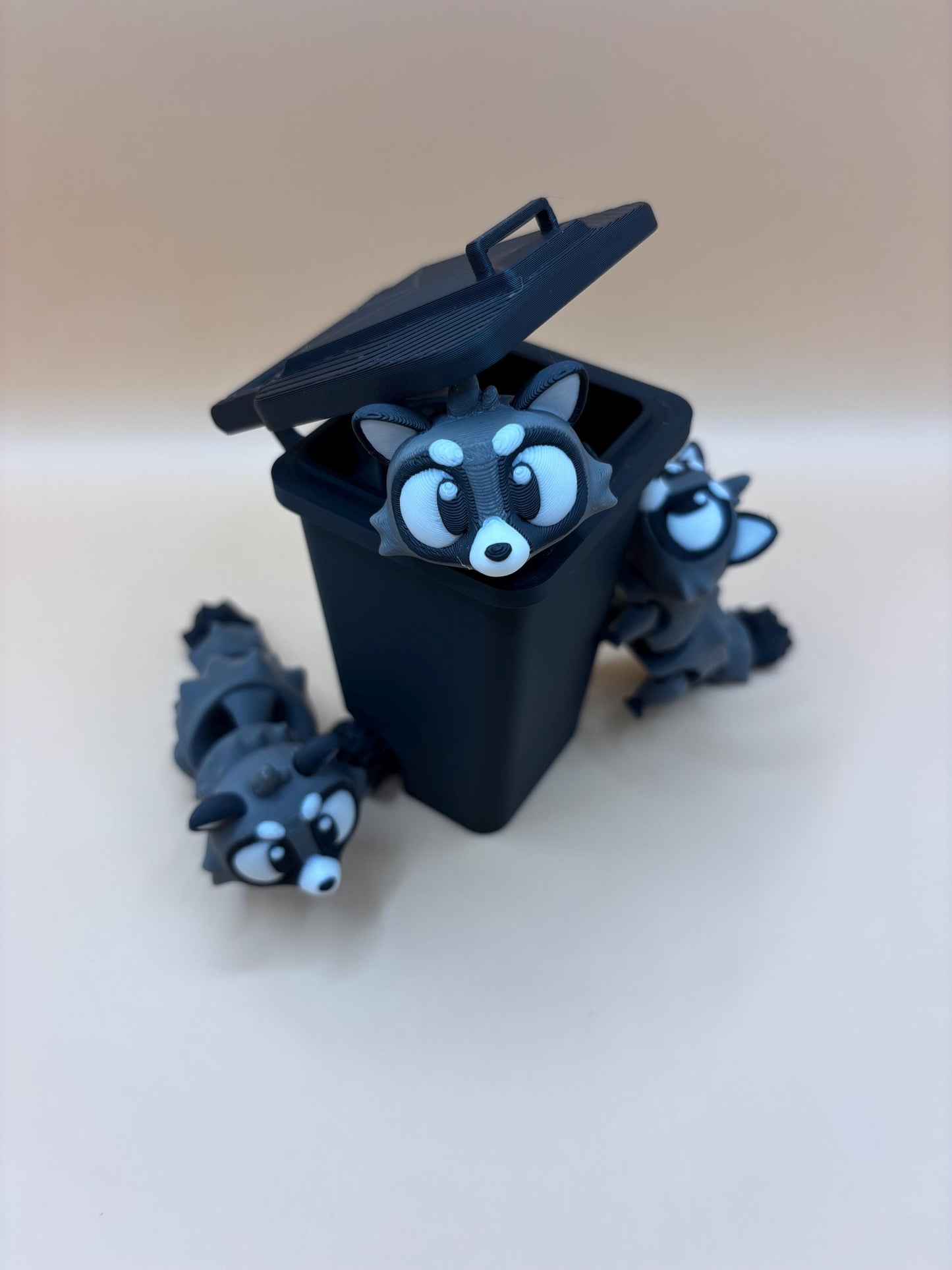 Rocky the Articulated Flexi Raccoon & his Trash Can! – Flexible Fun with a Wheelie Bin!