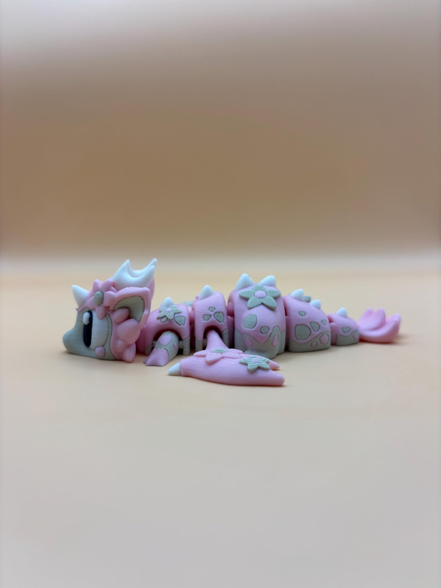 Daisy The Flexi Flower Dragon & Egg – An Articulated Dragon with a Blossom Twist!