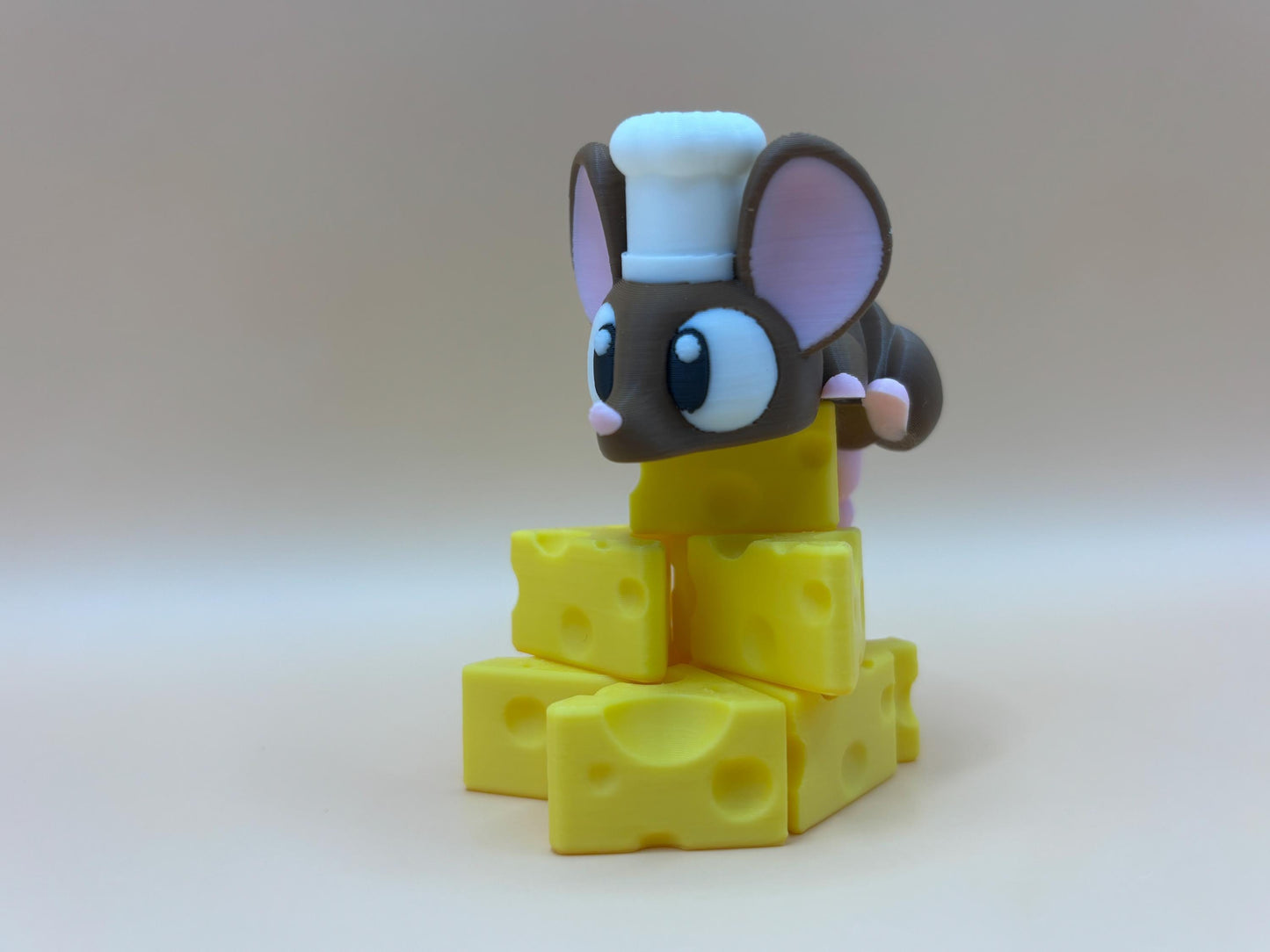 Remy the Articulated Flexi Mouse & His Cheese! – Flexible, Fun, and Ready for Adventure!