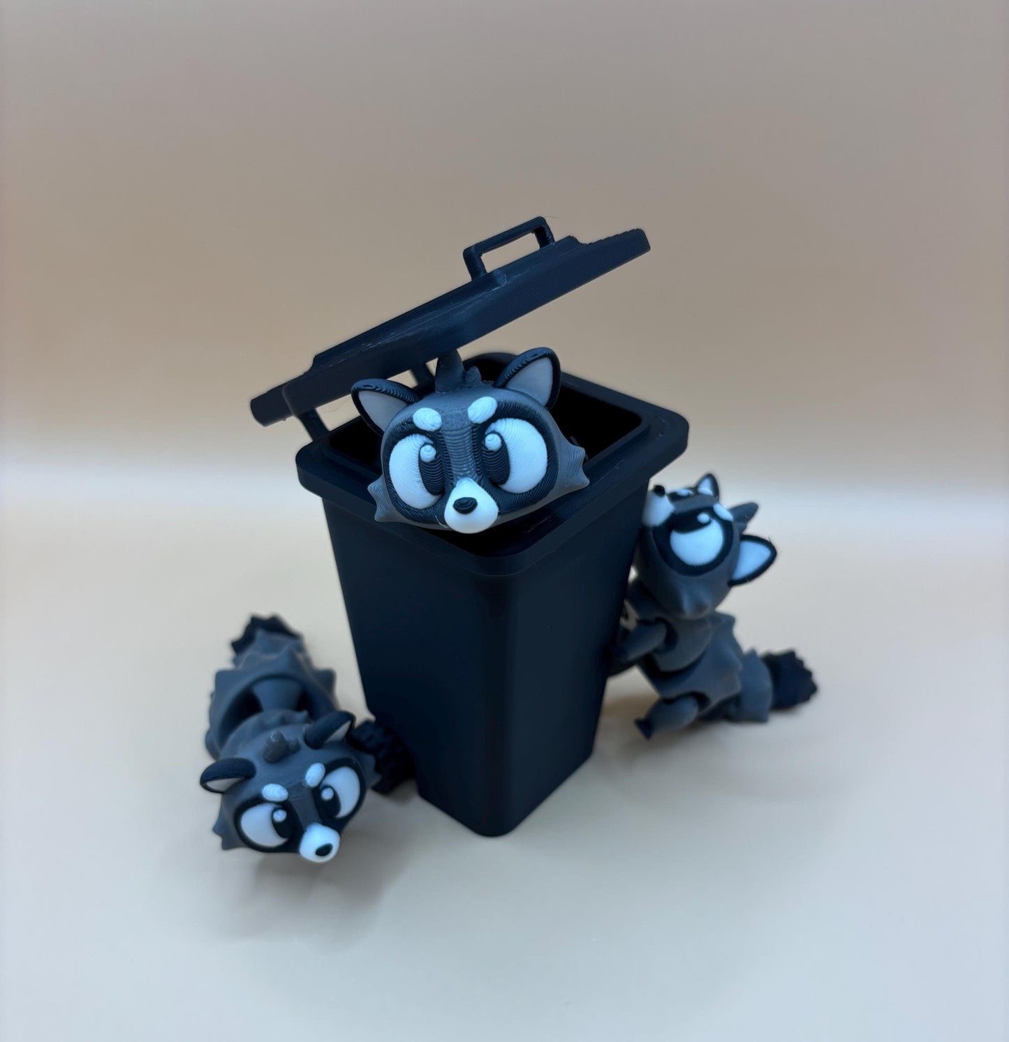 Rocky the Articulated Flexi Raccoon & his Trash Can! – Flexible Fun with a Wheelie Bin!