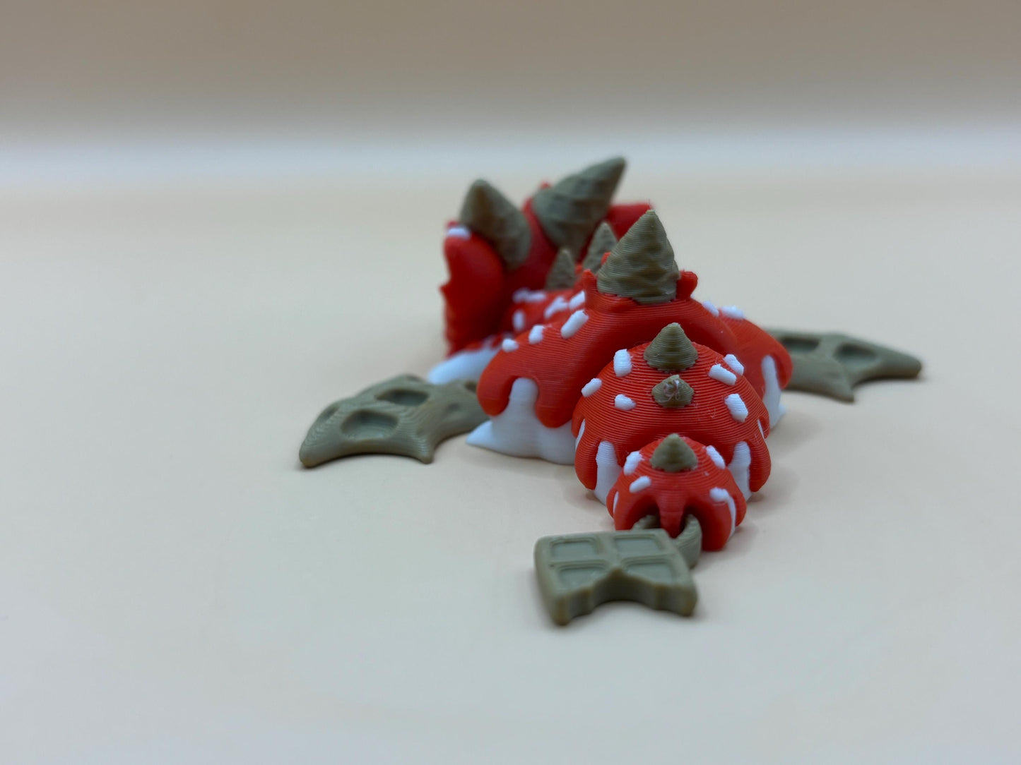 Scoops The Flexi Ice cream Dragon & Egg – An Articulated Dragon with a Sundae Twist!