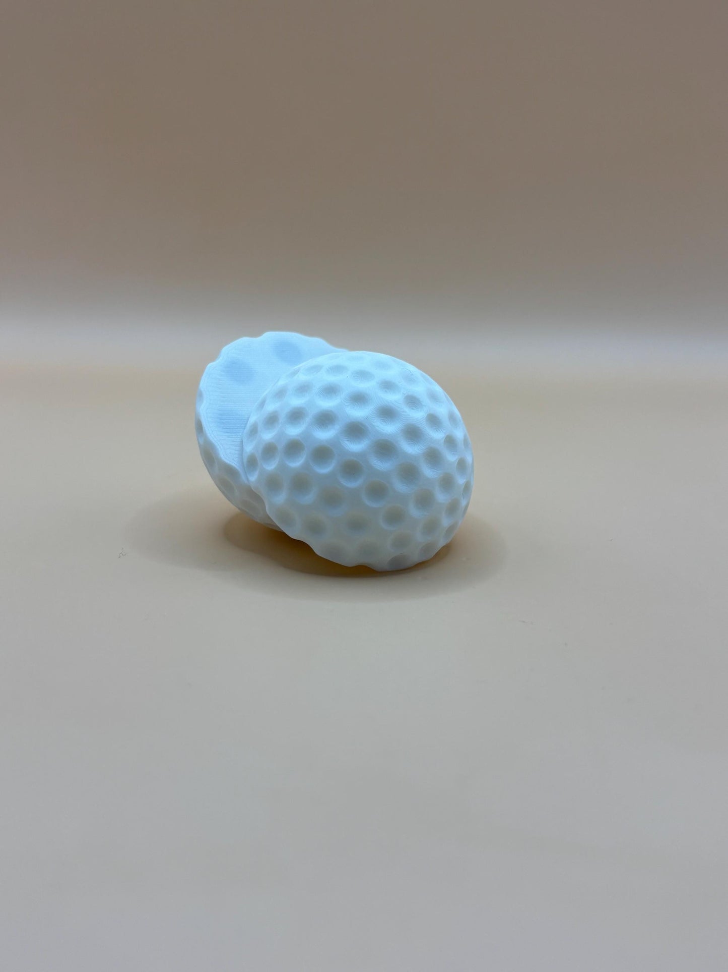 Golf Ball Fidget Slider – Magnetic EDC Stress Relief for Golf Lovers