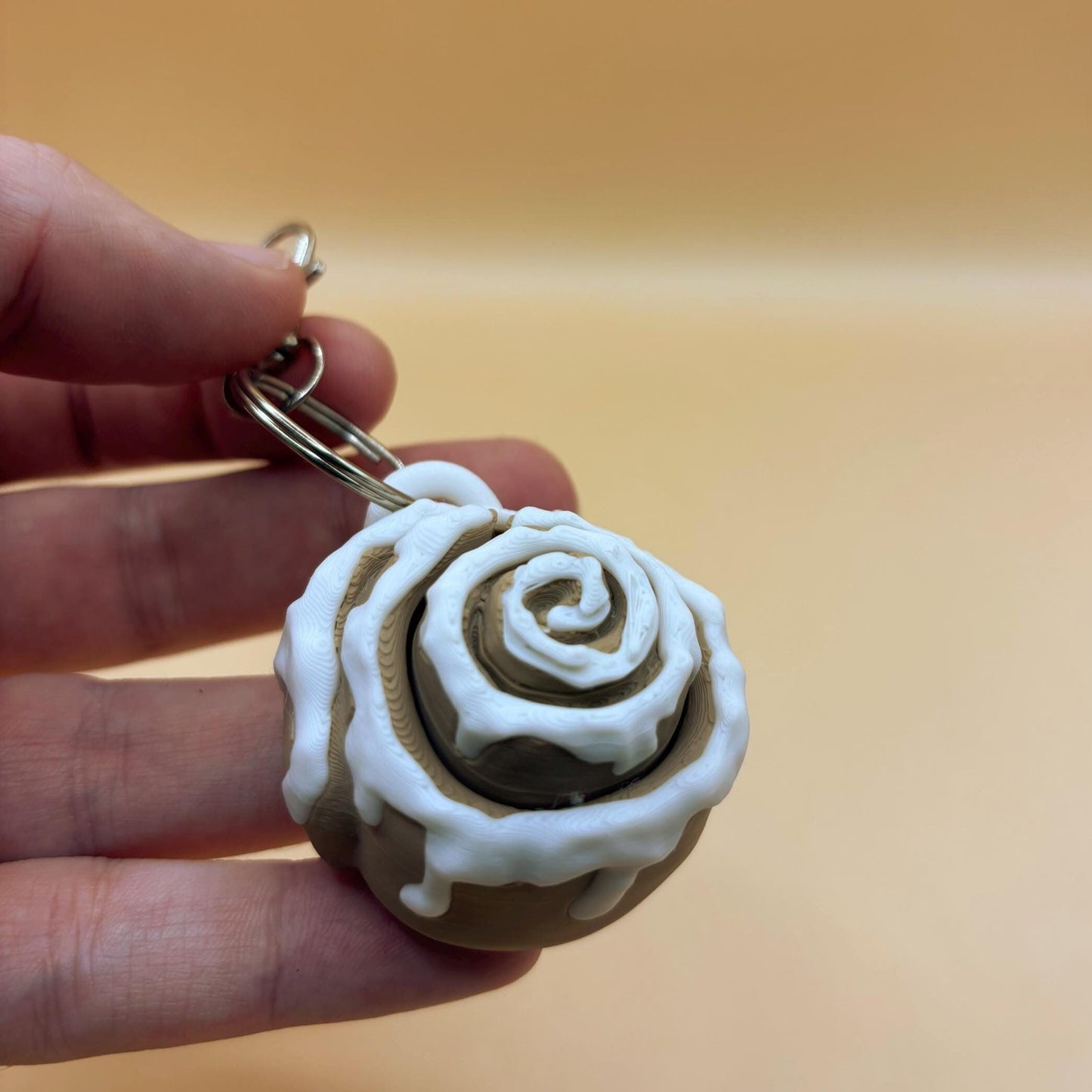 CinnaSnap Keychain – Cinnamon Bun Clicker Fidget Toy