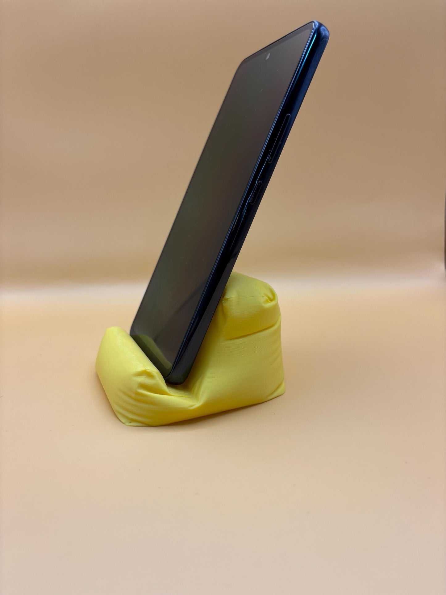 Bean Bag-Inspired Phone Stand – Cute & Functional