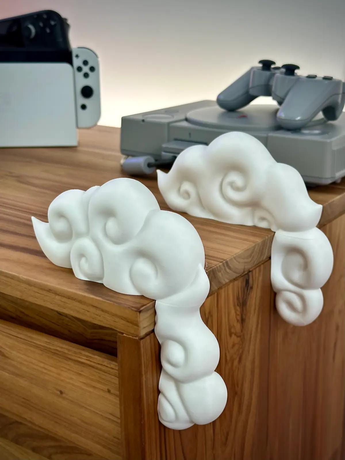 Pair of Cloud Shaped Corner Trims – Fun Décor for Desks, Picture Frames & Monitors and more!