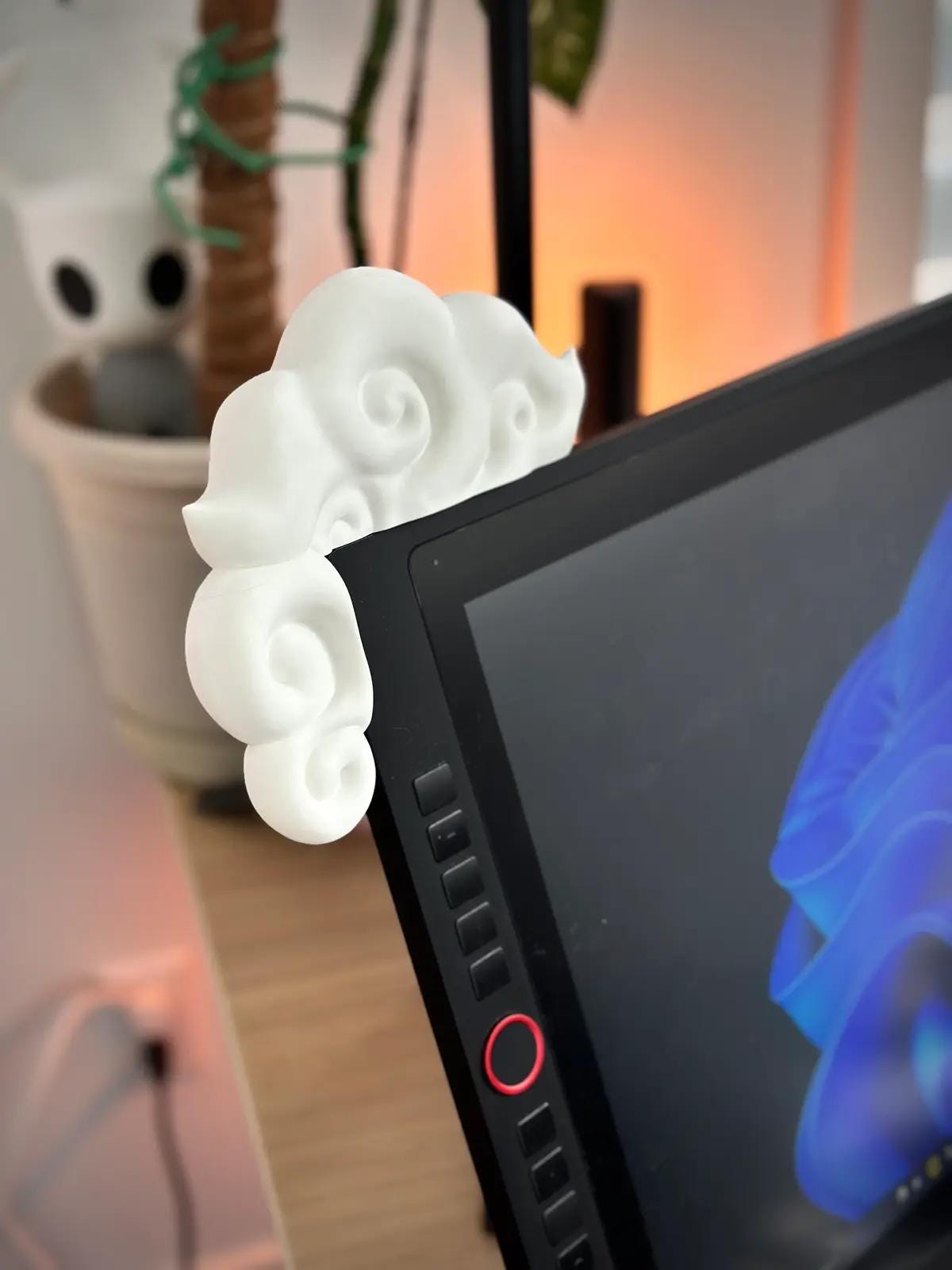 Pair of Cloud Shaped Corner Trims – Fun Décor for Desks, Picture Frames & Monitors and more!