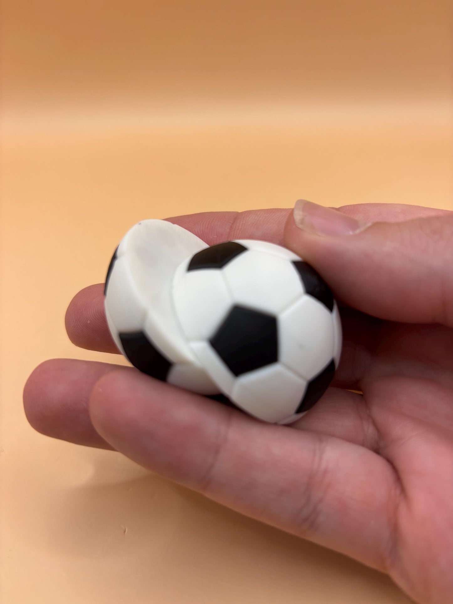 Football/Soccer Ball Fidget Slider – Magnetic Stress Relief | EDC Focus Gadget Gift for Football Fans