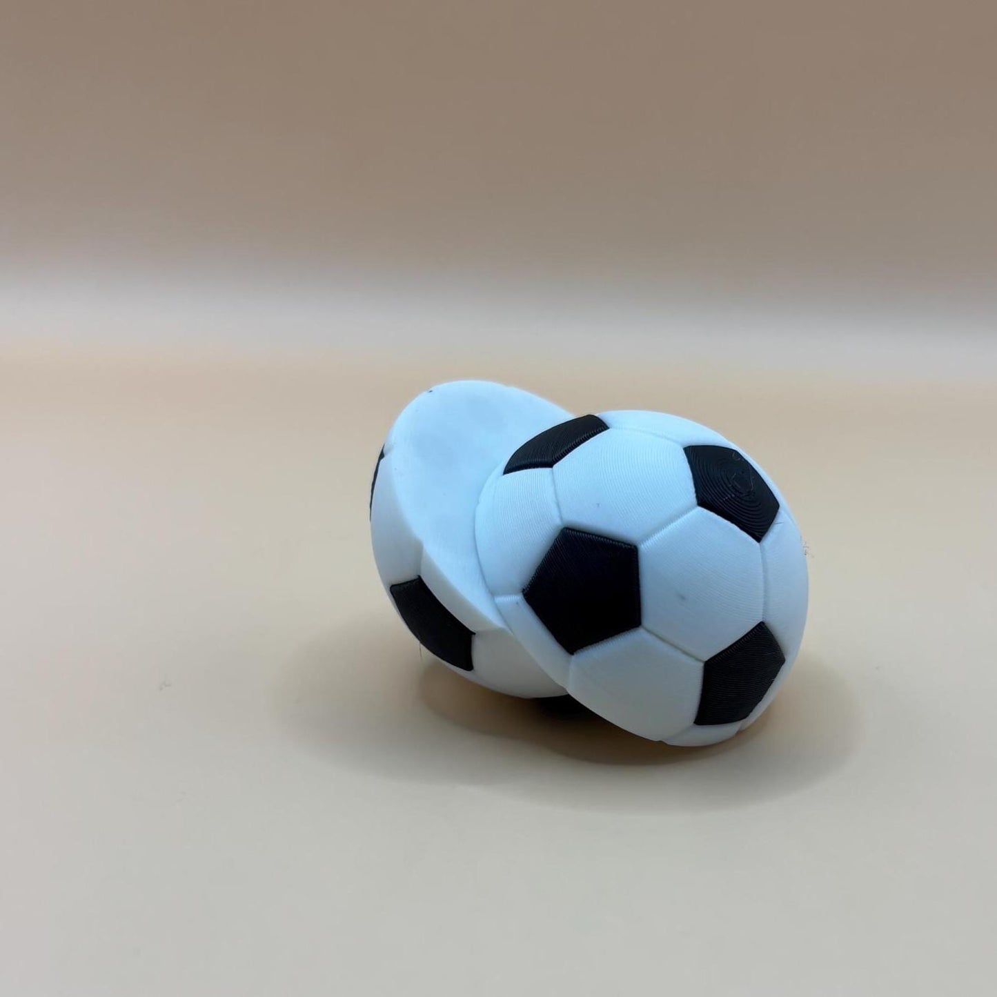 Football/Soccer Ball Fidget Slider – Magnetic Stress Relief | EDC Focus Gadget Gift for Football Fans