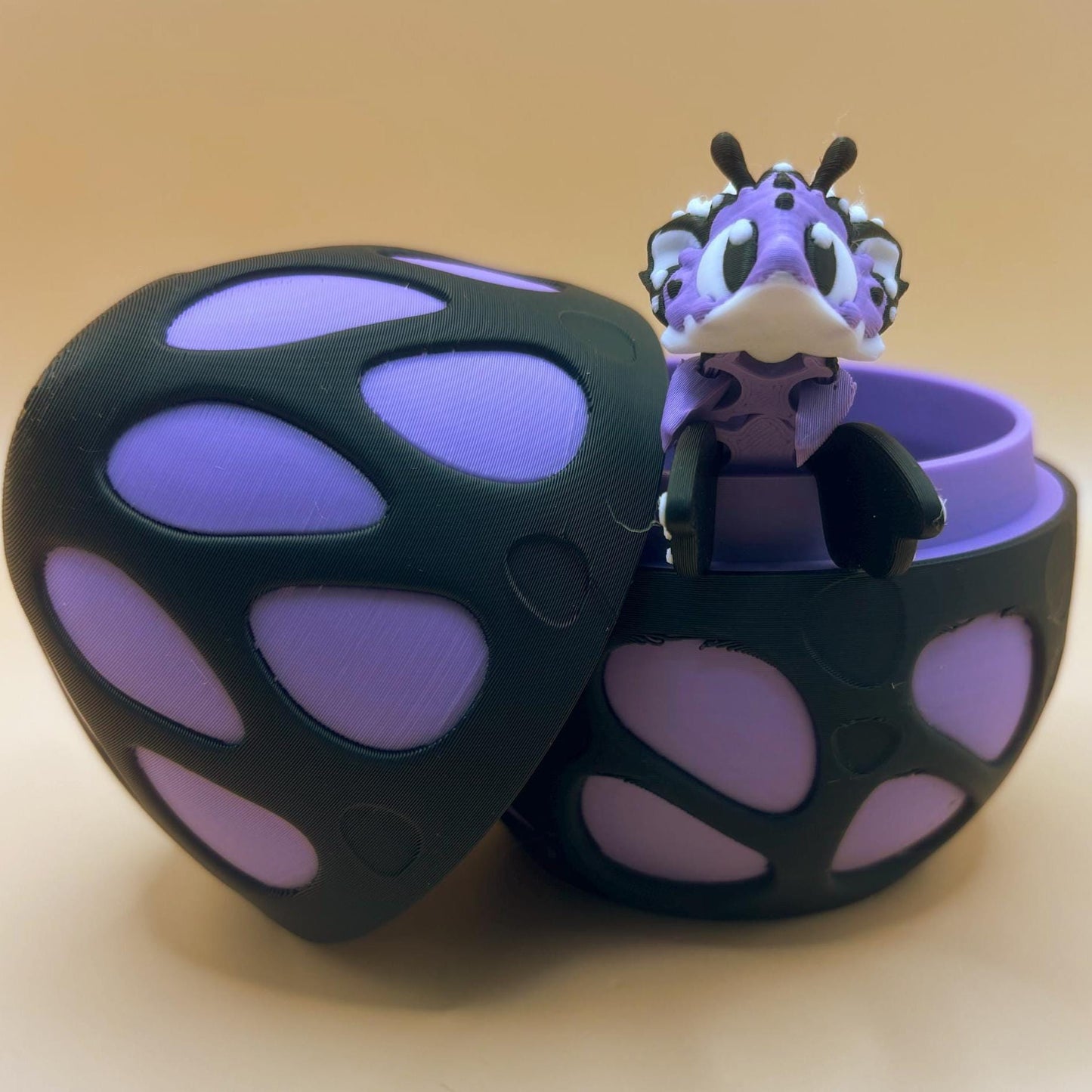 Bellatrix the Articulated Butterfly Dragon – Fantasy Friend with Her Own Egg