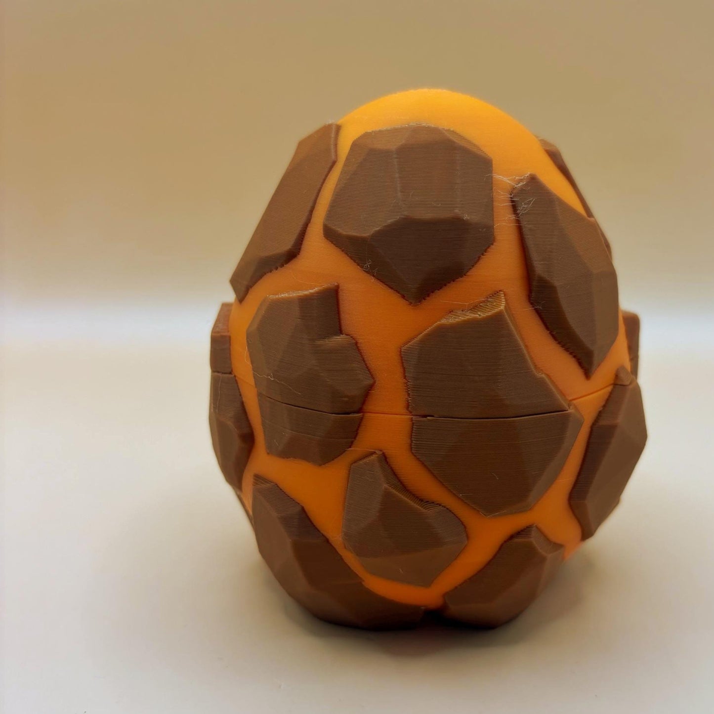 Varnak the Volcanic & His Display Egg – Articulated Dragon with Fiery Detail