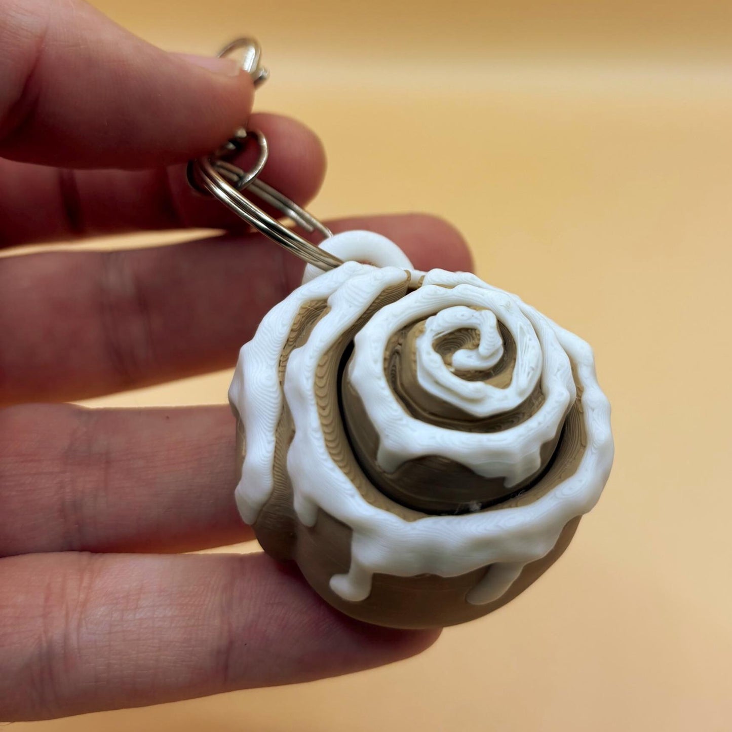 CinnaSnap Keychain – Cinnamon Bun Clicker Fidget Toy
