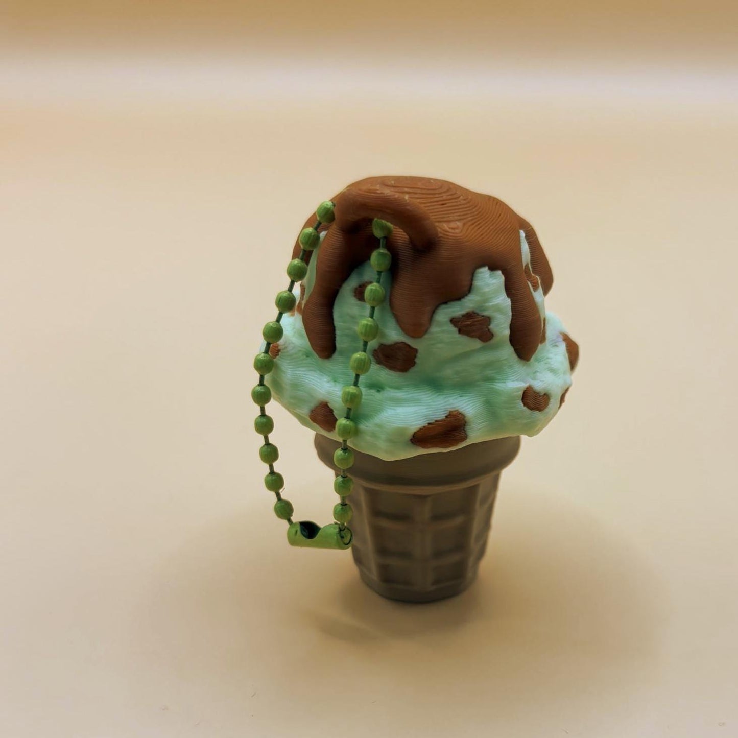 Click to Chill – Ice Cream Cone Fidget Keychains in Two Flavours