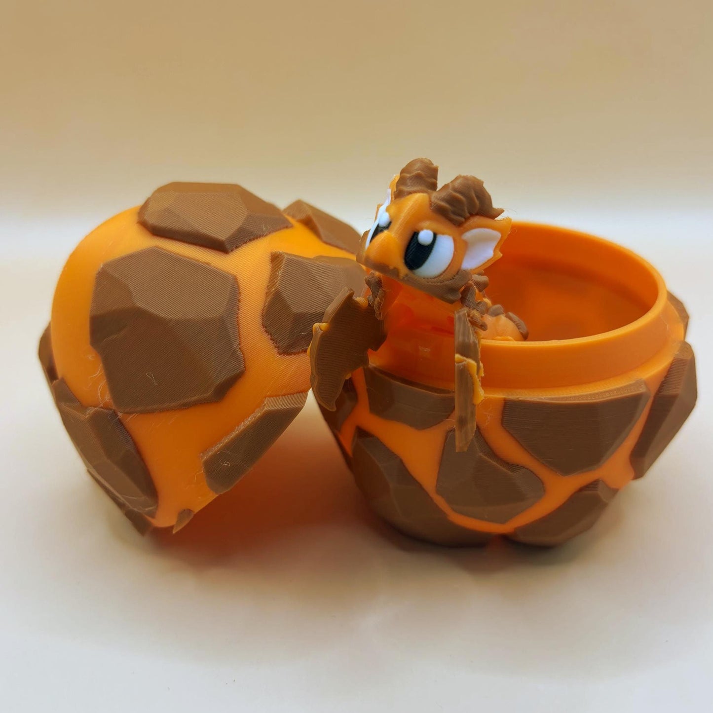Varnak the Volcanic & His Display Egg – Articulated Dragon with Fiery Detail