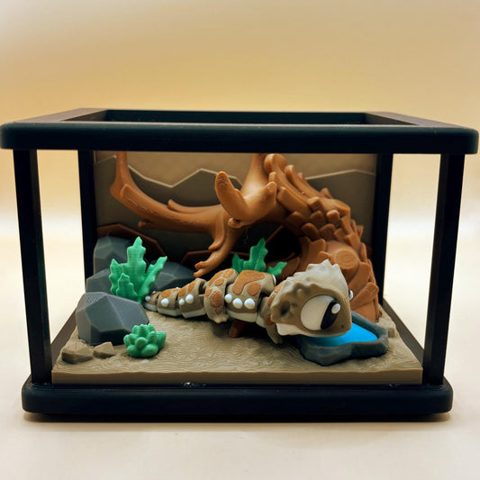 Miniature Reptile Display – Model Reptile Vivarium with Optional Gecko or Dragon